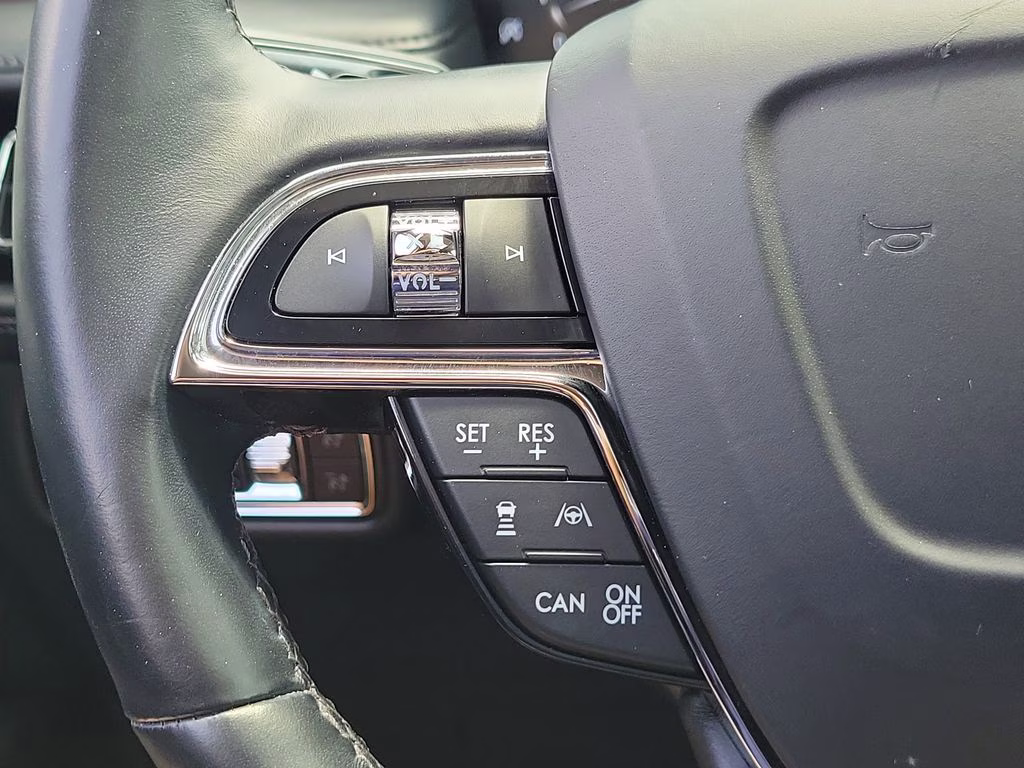 2023 Infinite Black Metallic Clearcoat Lincoln Nautilus Reserve AWD SUV