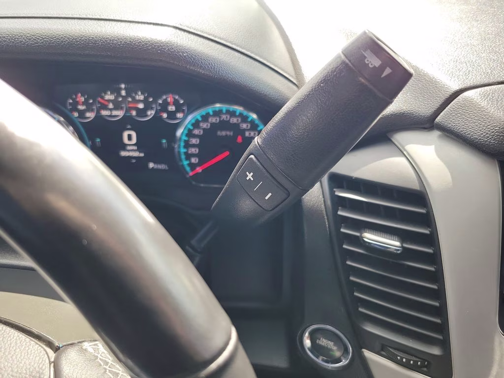 2017 Summit White GMC Yukon SLT RWD SUV