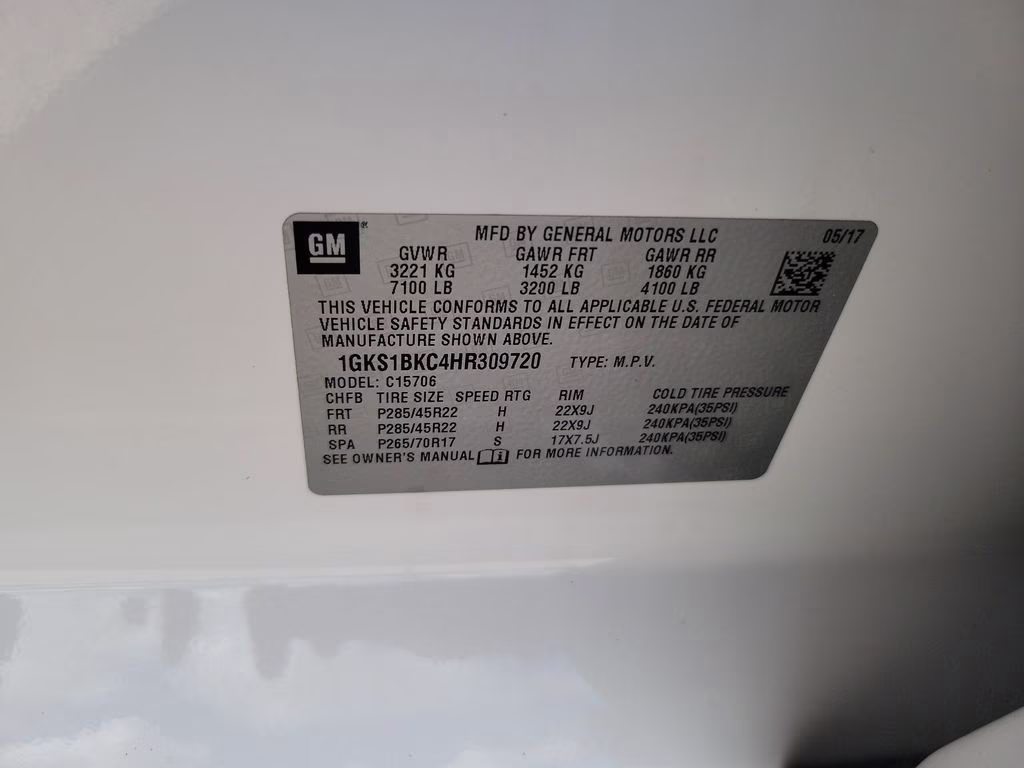 2017 Summit White GMC Yukon SLT RWD SUV