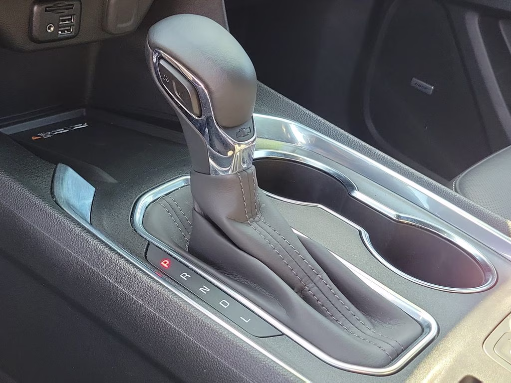 2024 Sterling Gray Metallic Chevrolet Traverse Limited Premier FWD SUV