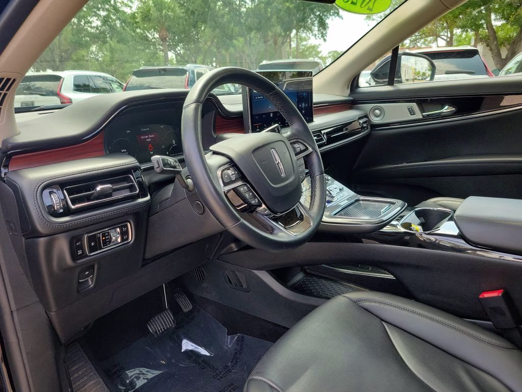 2023 Infinite Black Metallic Clearcoat Lincoln Nautilus Reserve AWD SUV