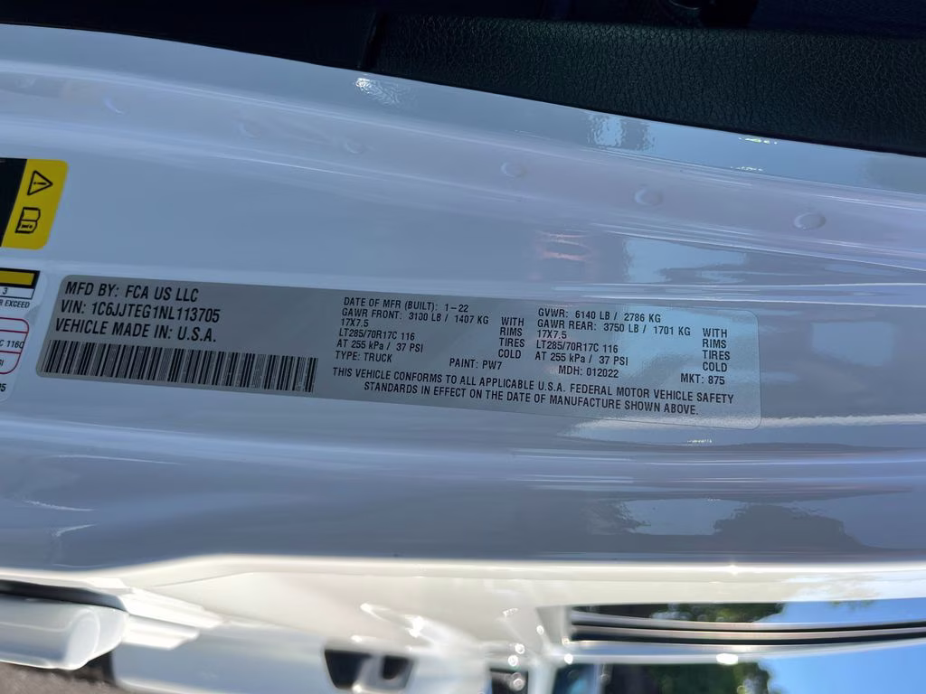 2022 Bright White Clearcoat Jeep Gladiator Mojave 4X4 Truck