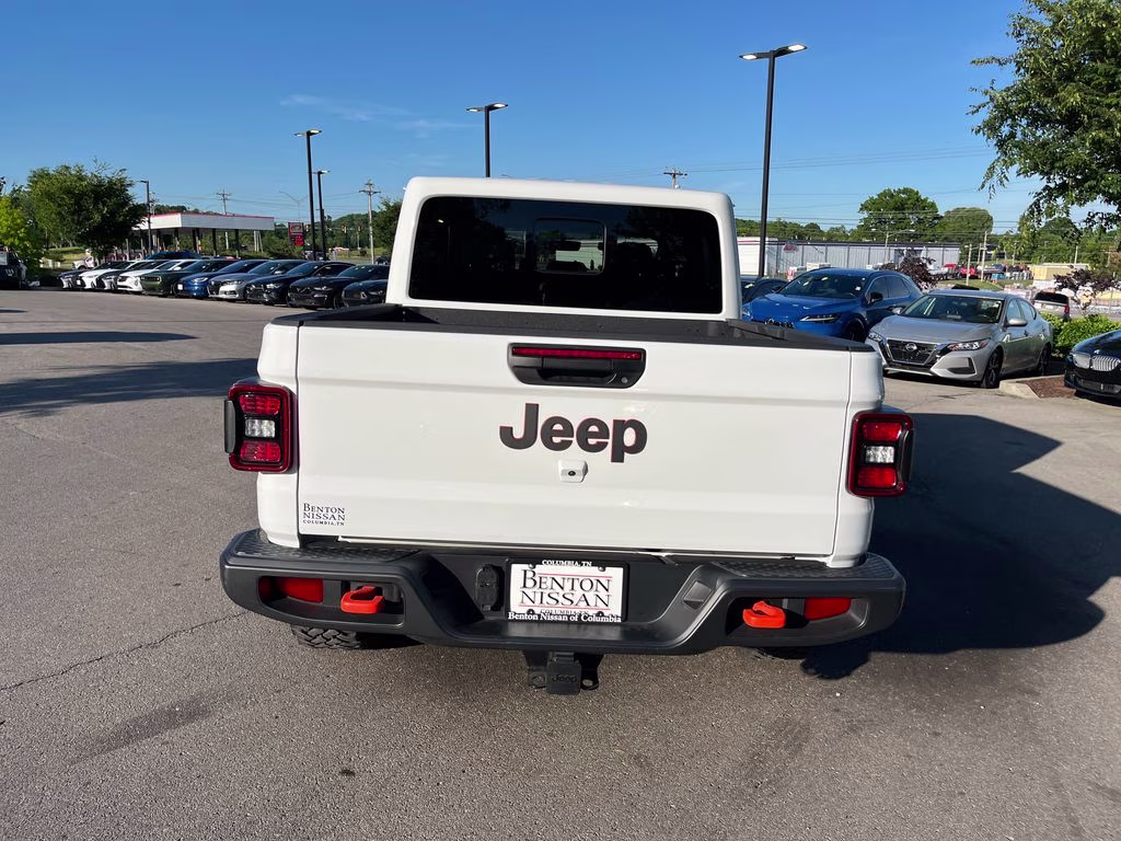2022 Bright White Clearcoat Jeep Gladiator Mojave 4X4 Truck