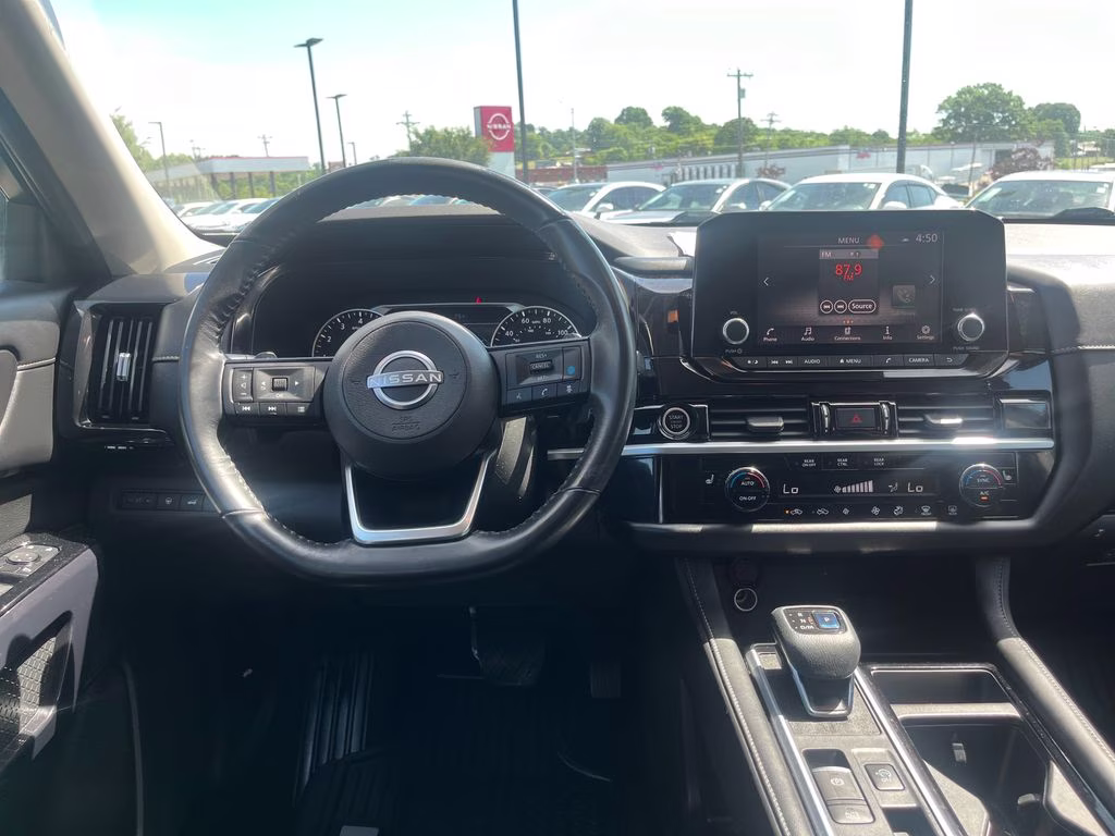 2022 Brilliant Silver Metallic Nissan Pathfinder SV FWD SUV