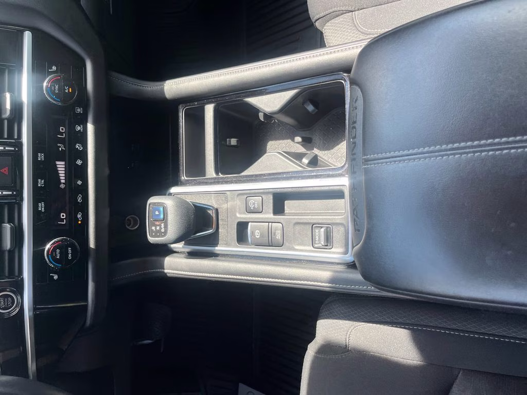2022 Brilliant Silver Metallic Nissan Pathfinder SV FWD SUV