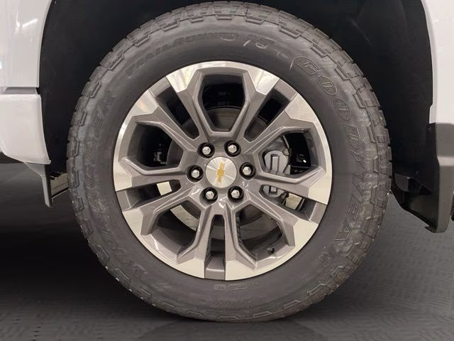 2026 Polar White Tricoat Chevrolet Silverado 1500 High Country 4X4 Truck