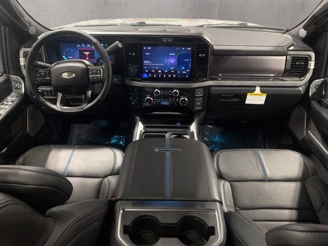 2026 Avalanche Ford Super Duty F-350 DRW Platinum 4X4 Truck