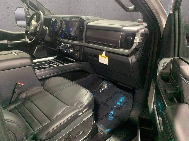 2026 Avalanche Ford Super Duty F-350 DRW Platinum 4X4 Truck