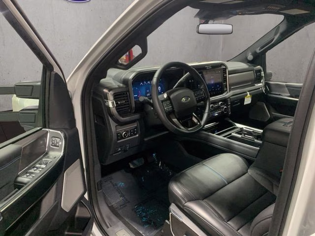 2026 Avalanche Ford Super Duty F-350 DRW Platinum 4X4 Truck
