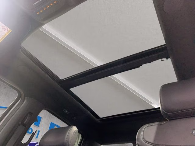2026 Avalanche Ford Super Duty F-350 DRW Platinum 4X4 Truck
