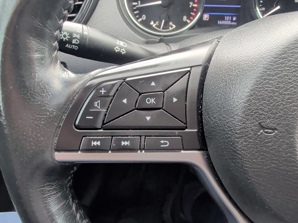 2018 Gun Metallic Nissan Rogue SV FWD SUV