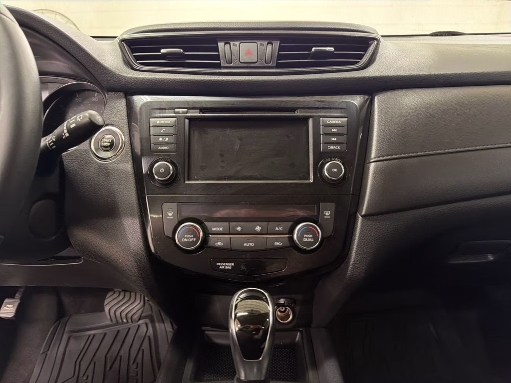 2018 Gun Metallic Nissan Rogue SV FWD SUV