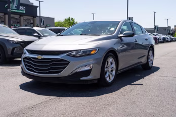 2023 Sterling Gray Metallic Chevrolet Malibu LT FWD Sedan