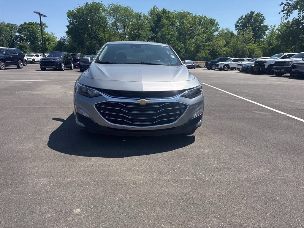 2023 Sterling Gray Metallic Chevrolet Malibu LT FWD Sedan