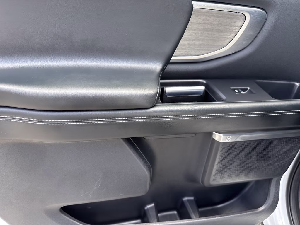 2025 Oxford White Ford Expedition Max Platinum 4X4 SUV