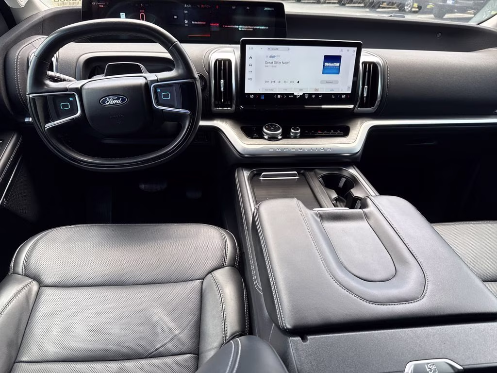 2025 Oxford White Ford Expedition Max Platinum 4X4 SUV
