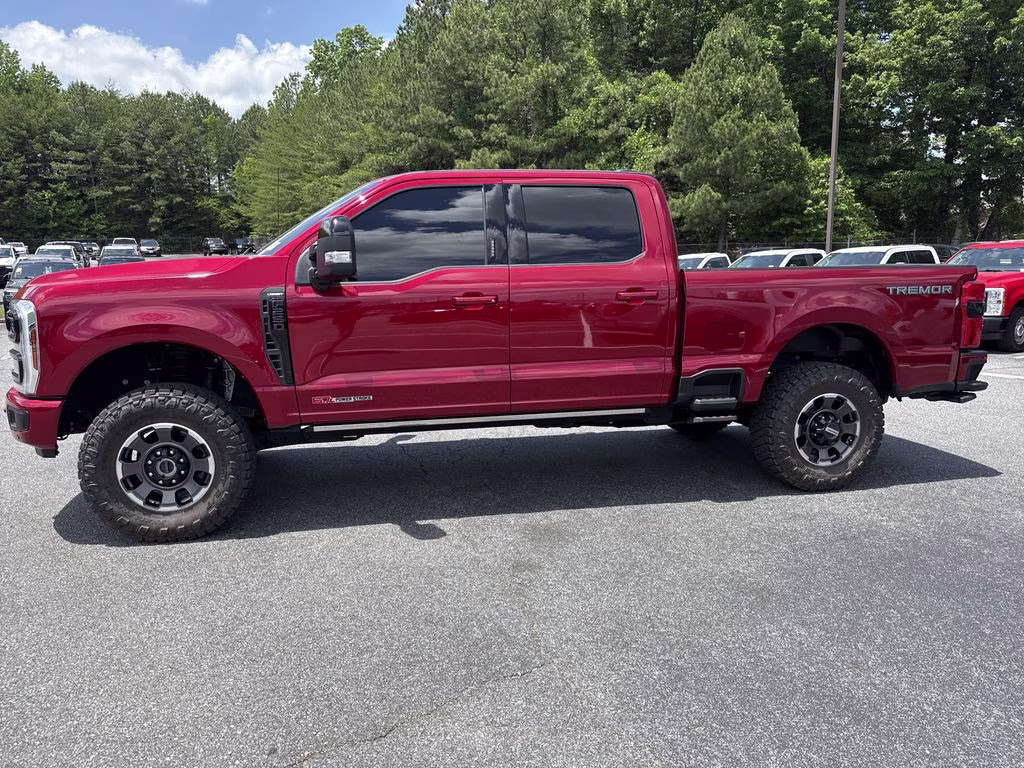 2024 Rapid Red Metallic Tinted Clearcoat Ford Super Duty F-250 SRW Lariat 4X4 Truck