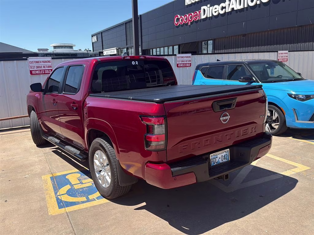 2024 Cardinal Red Metallic Tricoat Nissan Frontier SV RWD Truck