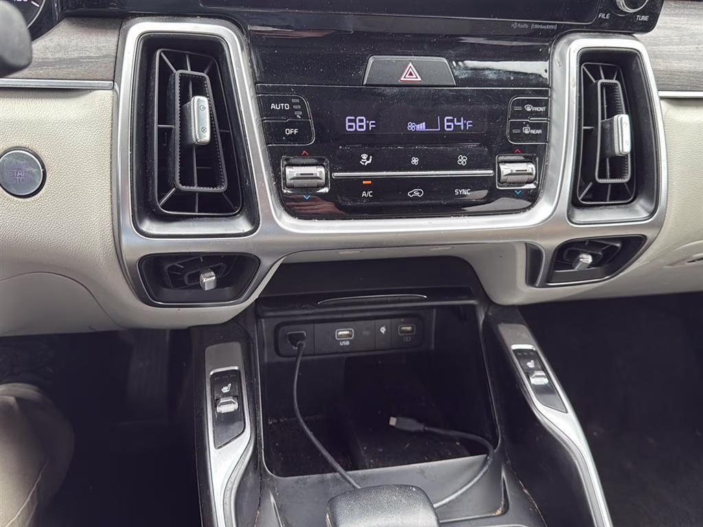 2022 Glacial White Pearl Kia Sorento EX FWD SUV