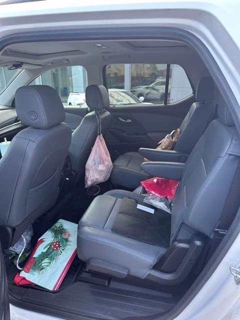 2019 Iridescent Pearl Tricoat Chevrolet Traverse 3LT FWD SUV