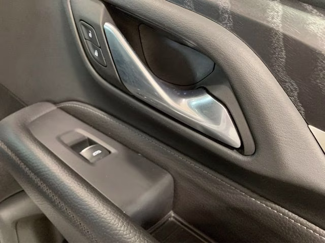 2024 Summit White GMC Yukon XL Denali 4X4 SUV