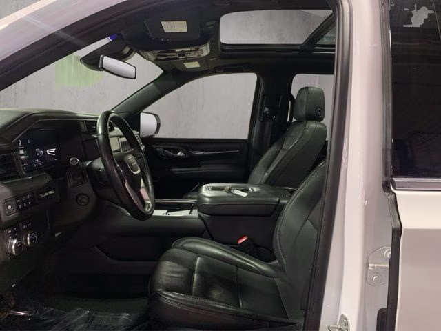 2024 Summit White GMC Yukon XL Denali 4X4 SUV