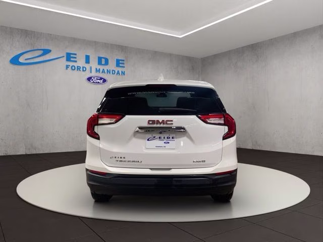 2024 Summit White GMC Terrain SLE AWD SUV