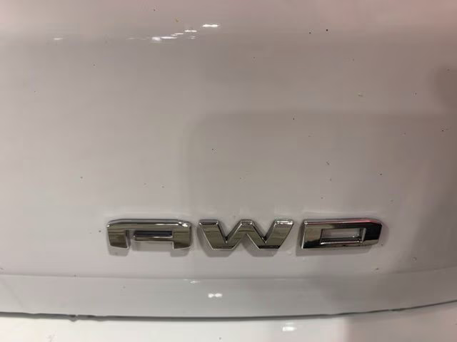 2024 Summit White GMC Terrain SLE AWD SUV