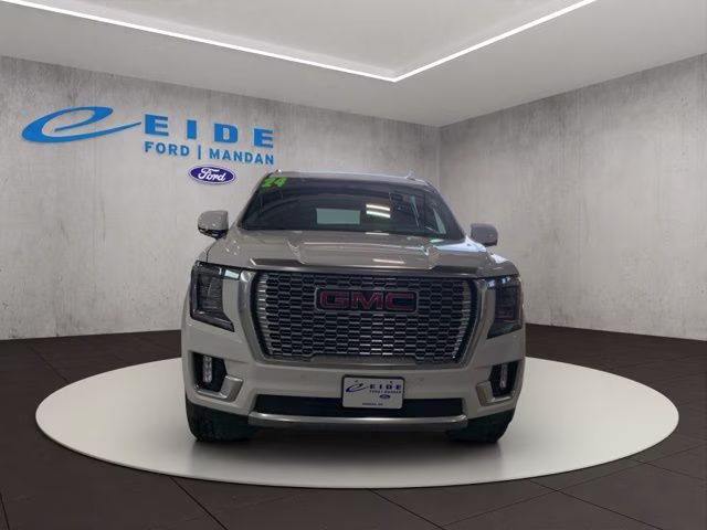 2024 Summit White GMC Yukon XL Denali 4X4 SUV