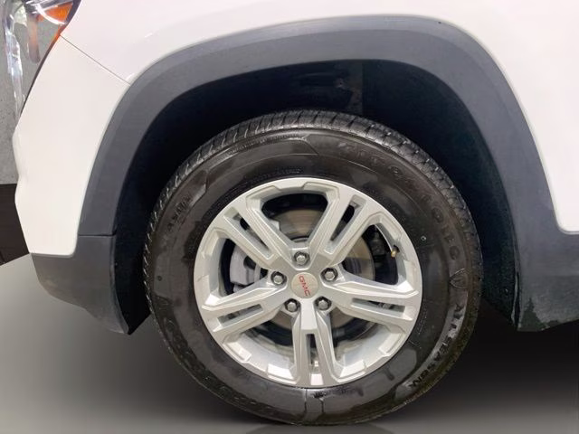 2024 Summit White GMC Terrain SLE AWD SUV