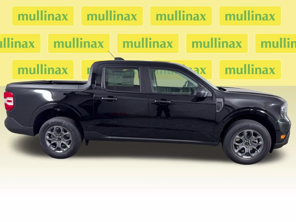 2026 Shadow Black Ford Maverick XLT FWD Truck