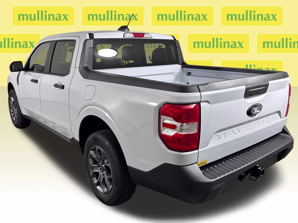 2026 Space White Metallic Ford Maverick XLT FWD Truck