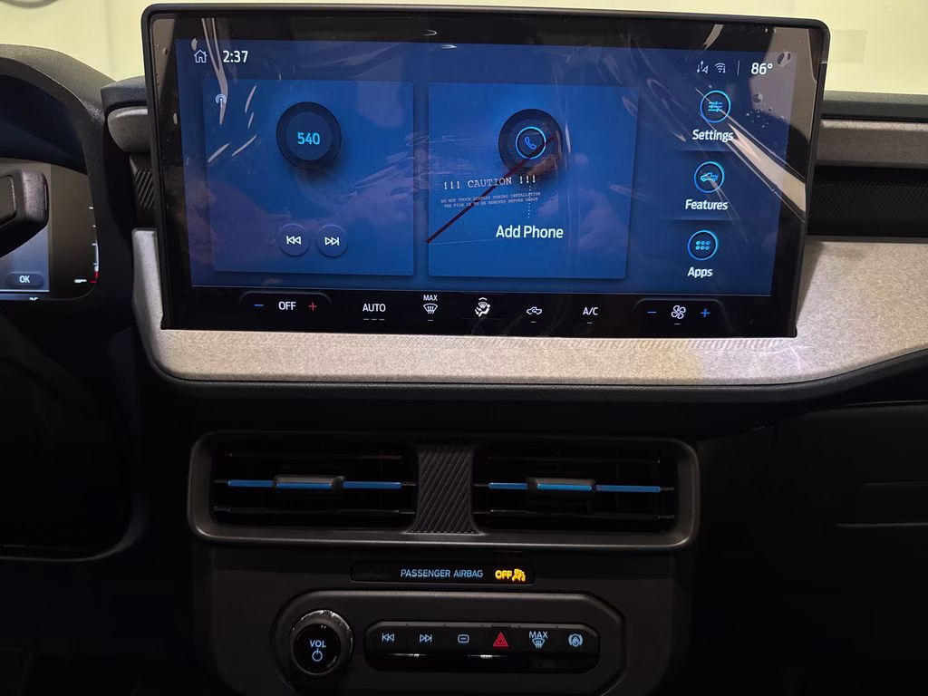 2026 Oxford White Ford Maverick XLT FWD Truck