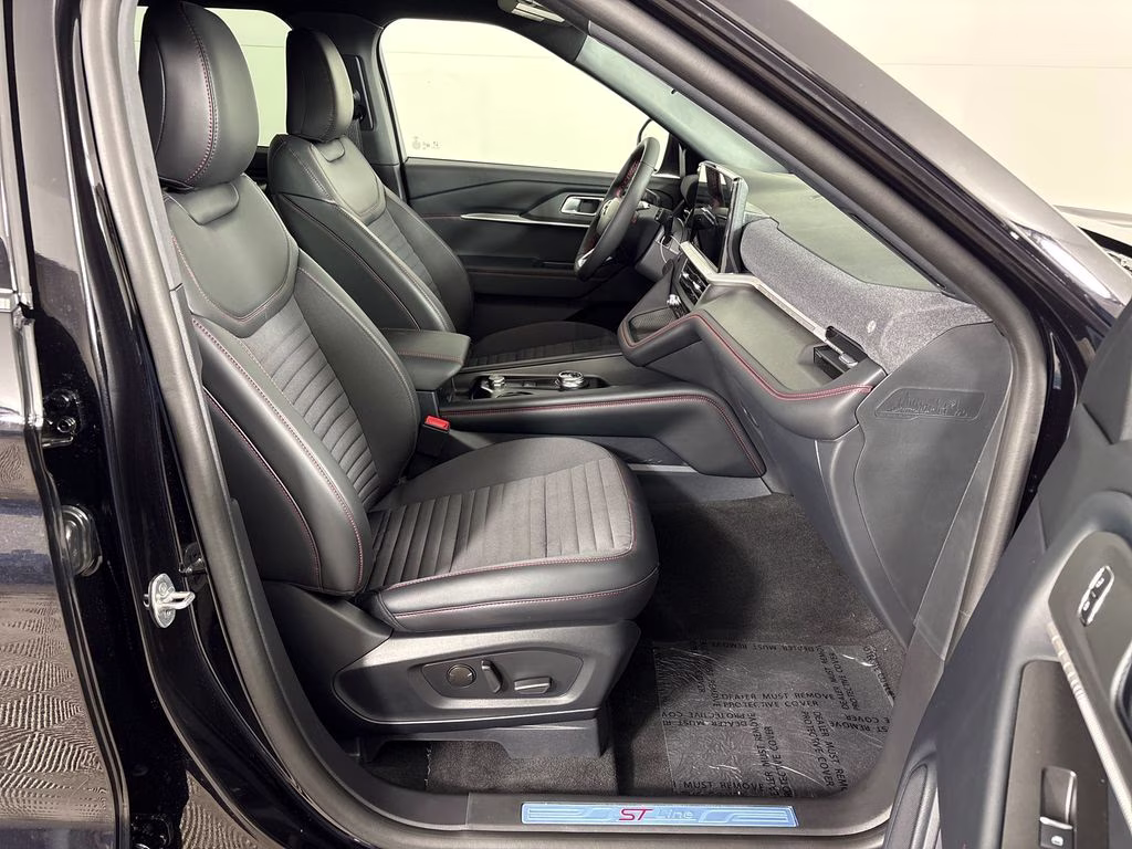 2026 Black Metallic Ford Explorer ST-Line RWD SUV