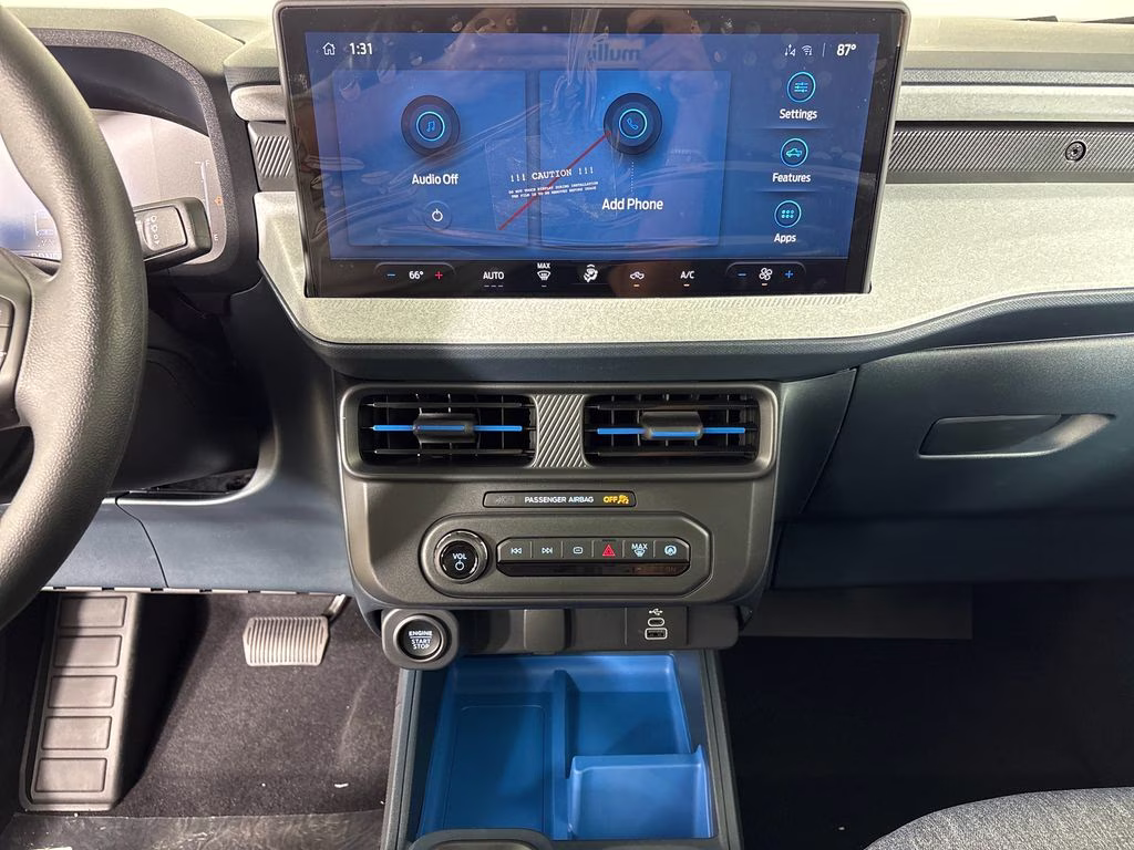 2026 Oxford White Ford Maverick XLT FWD Truck
