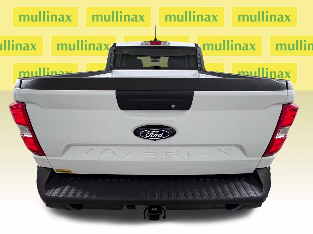 2026 Oxford White Ford Maverick XLT FWD Truck