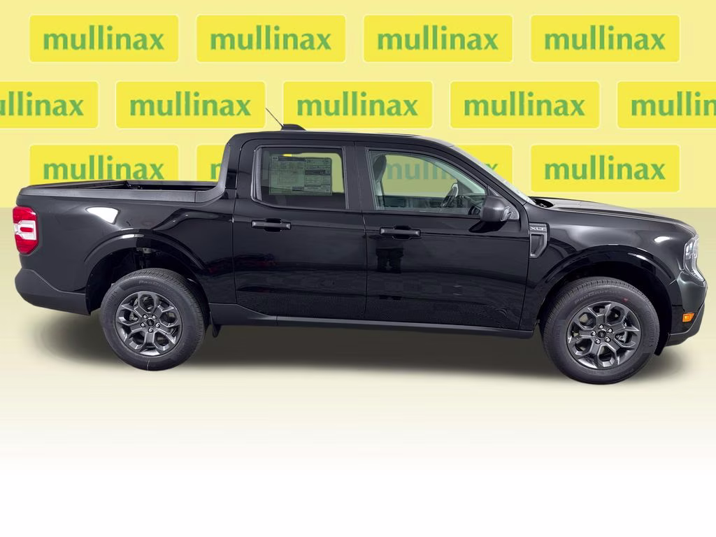 2026 Shadow Black Ford Maverick XLT FWD Truck