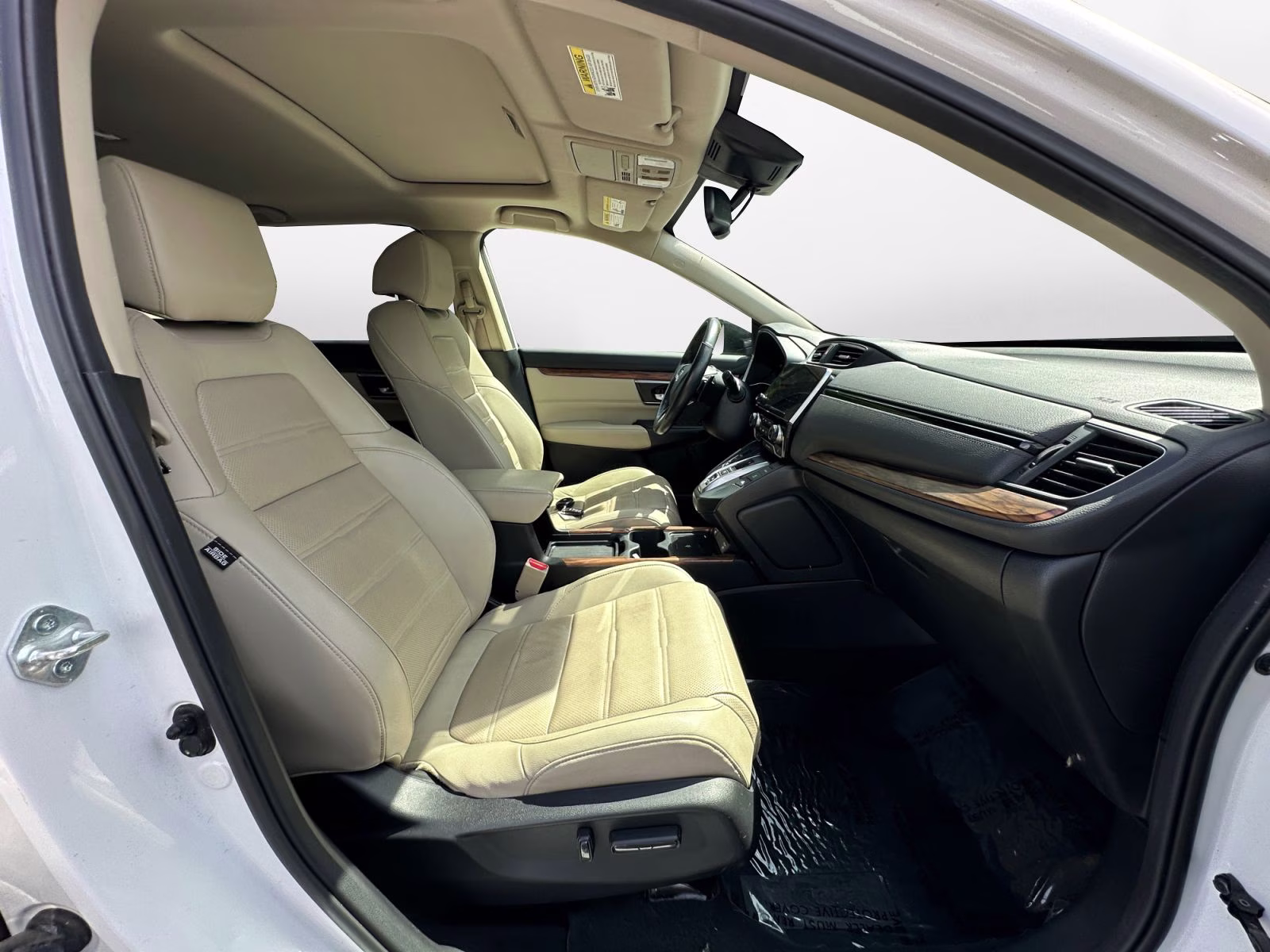 2022 Platinum White Pearl Honda CR-V Hybrid Touring AWD SUV