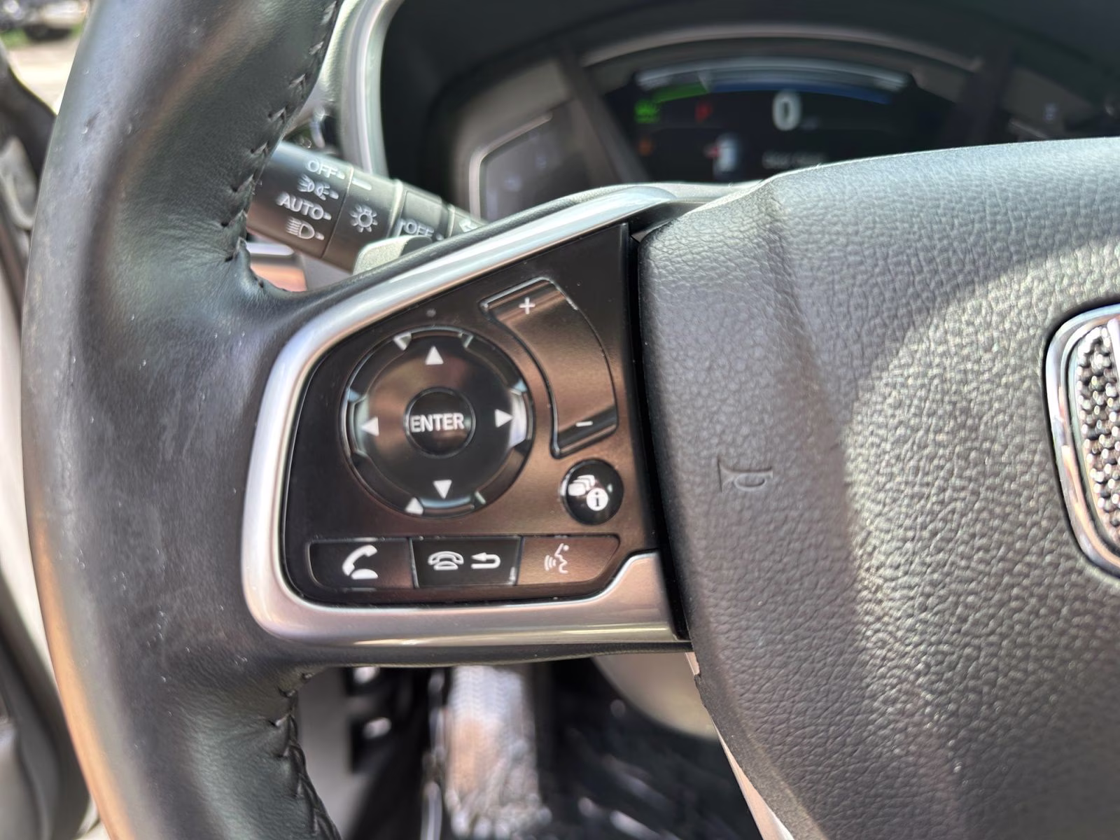 2022 Platinum White Pearl Honda CR-V Hybrid Touring AWD SUV