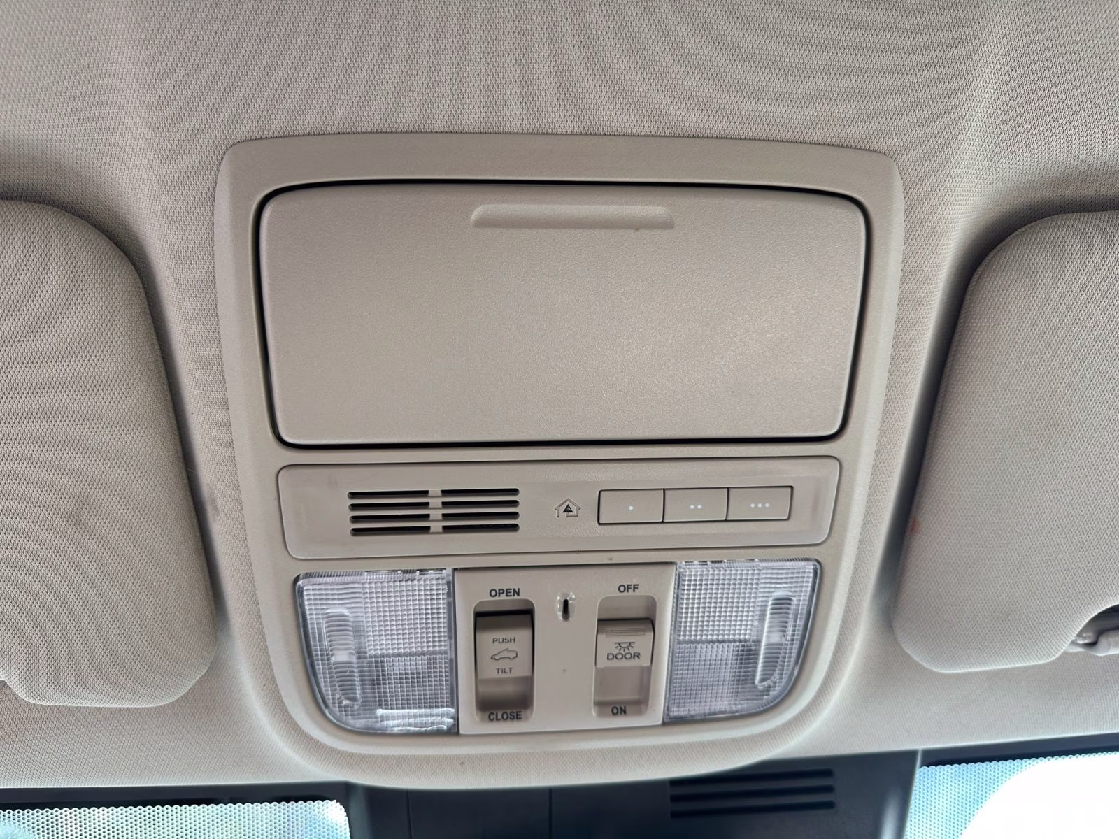 2022 Platinum White Pearl Honda CR-V Hybrid Touring AWD SUV