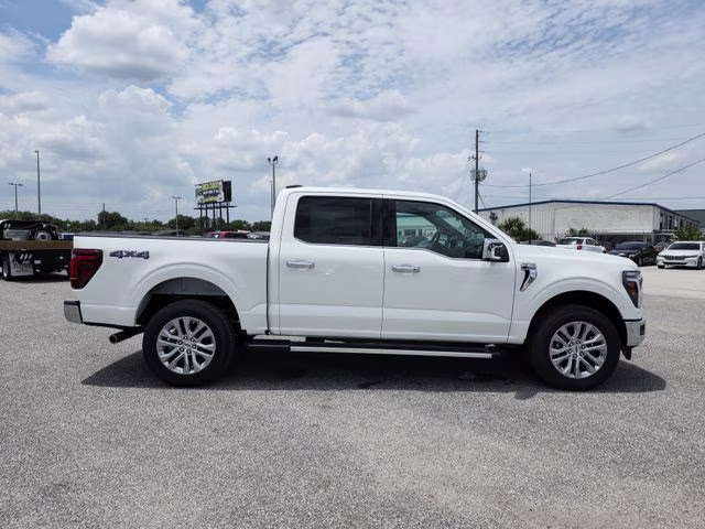 2026 Star White Metallic Tri-Coat Ford F-150 Lariat 4X4 Truck
