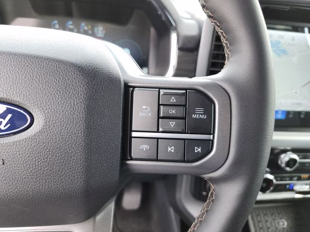2026 Star White Metallic Tri-Coat Ford F-150 Lariat 4X4 Truck