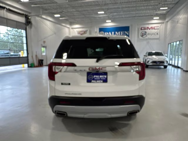 2023 Summit White GMC Acadia SLE FWD SUV