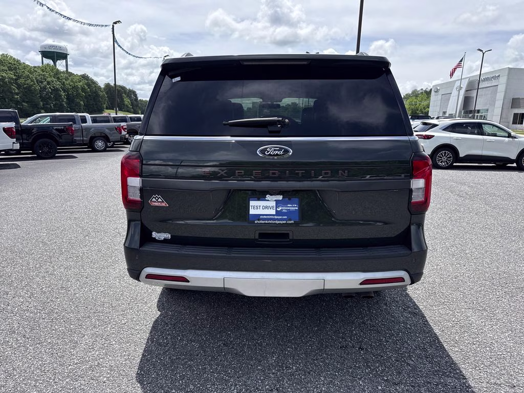 2022 Forged Green Metallic Ford Expedition Timberline 4X4 SUV