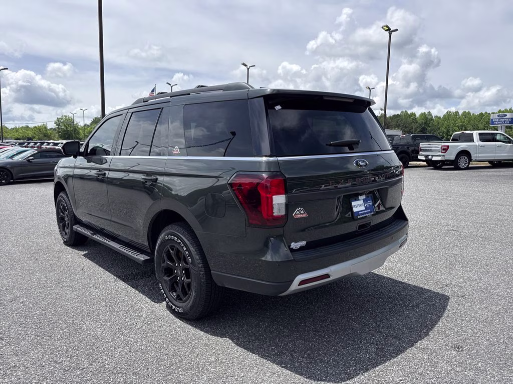2022 Forged Green Metallic Ford Expedition Timberline 4X4 SUV