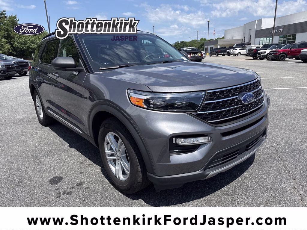 2021 Ford Explorer XLT RWD's photo