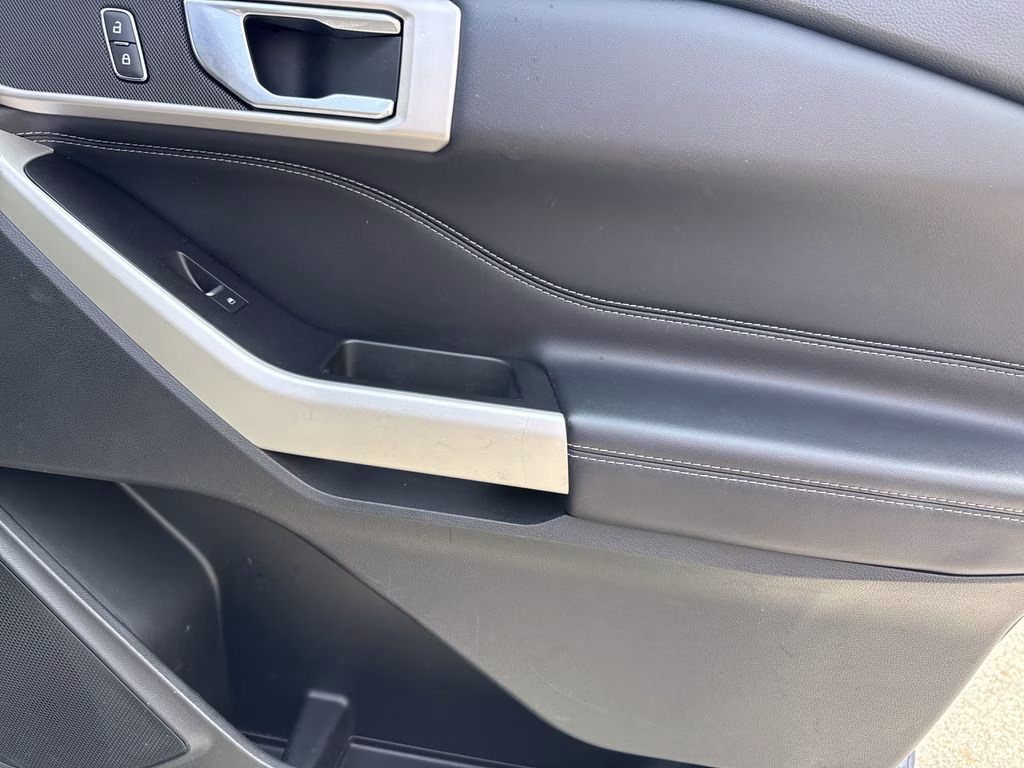 2021 Carbonized Gray Metallic Ford Explorer XLT RWD SUV