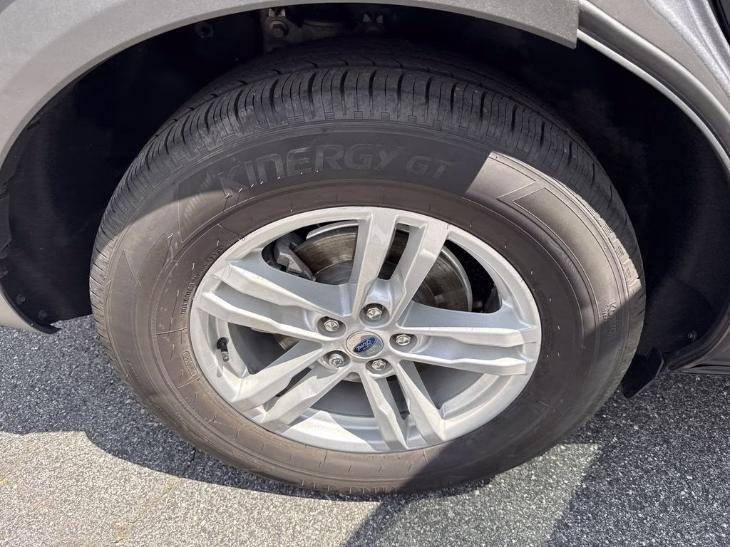 2021 Carbonized Gray Metallic Ford Explorer XLT RWD SUV