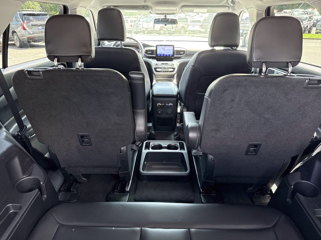 2021 Carbonized Gray Metallic Ford Explorer XLT RWD SUV