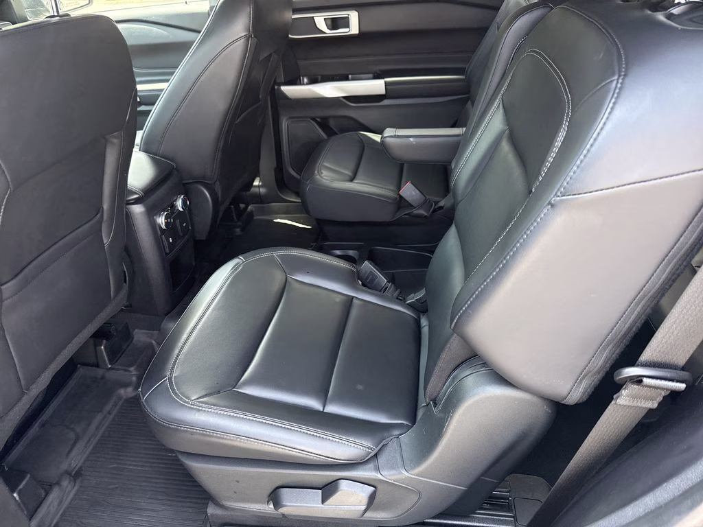 2021 Carbonized Gray Metallic Ford Explorer XLT RWD SUV